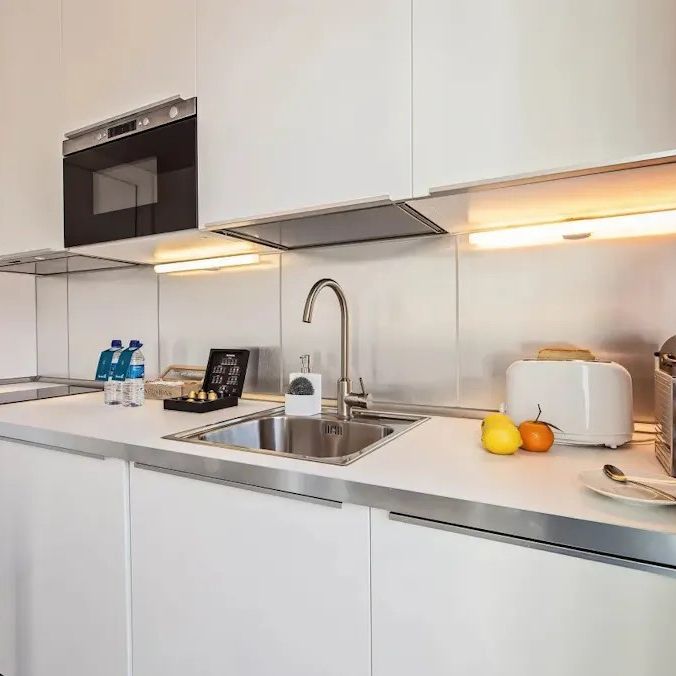 Carrer del Torrent de lOlla, Barcelona, Catalonia 08012 - Photo 1