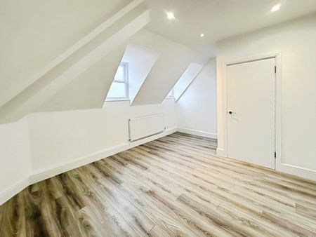 Two-Bedrooms Apartment - Photo 2