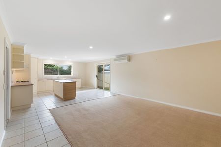 Spacious 2 Bedroom Unit In Thurgoona! - Photo 3