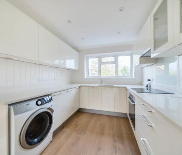 3 bedroom terraced house to rent - Photo 6