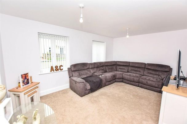 3 bedroom detached house to rent - Photo 1