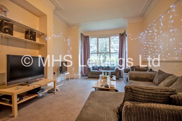 12 Bedroom Mid Terraced House for rent in Hyde Park Road - Photo 1