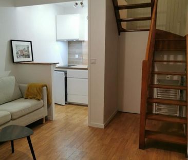 Location / Duplex - Photo 1