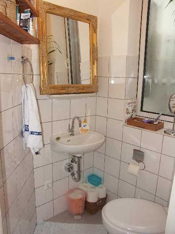 Gemütliche 2-Zimmer-Gründerzeitwohnung mit Wohnküche im Bonner Musikerviertel - Photo 4