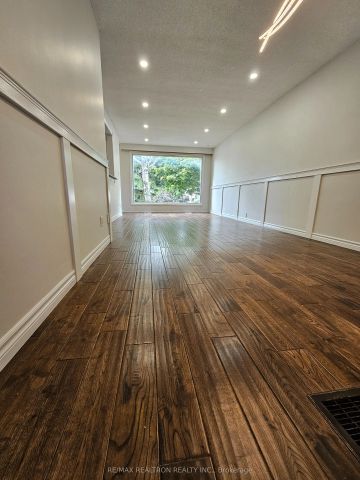 358 Browndale Crescent #MainFlr - Photo 3