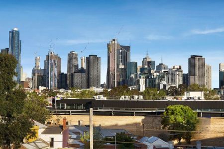 Light and airy living at the Journal, a boutique architecturally designed complex - Photo 5