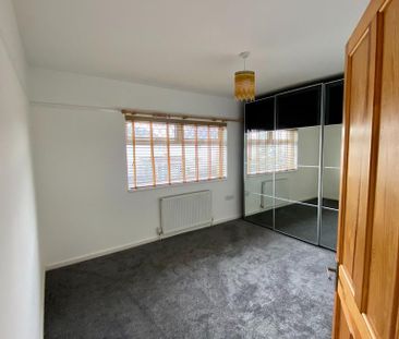 3 bedroom semi-detached house to rent - Photo 4