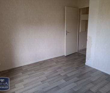 Location Appartement 2 pièces 47m² HENIN BEAUMONT 62110 - Photo 5