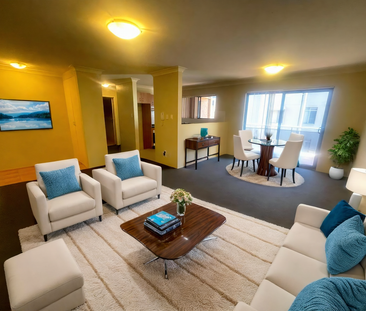 Spacious & Modern Apartment in a Secure, Ultra-Convenient Location - Photo 2