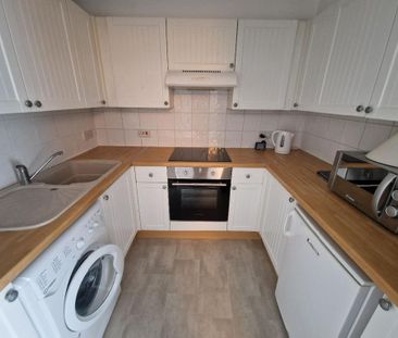 1 bedroom flat to rent - Photo 6