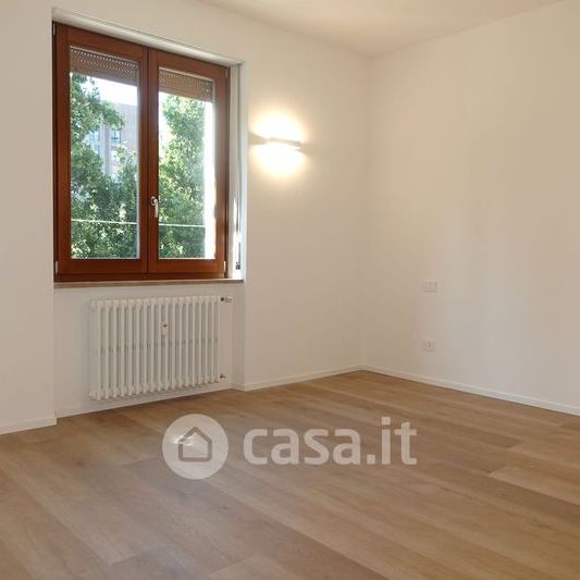 Trilocale in Affitto in Via Francesco Carlini 5 a Milano - Photo 1
