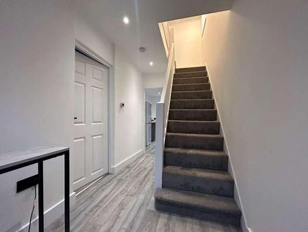 Brook Road, DN12 - Photo 5