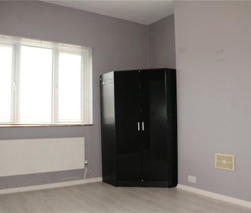 2 bedroom maisonette to rent - Photo 6
