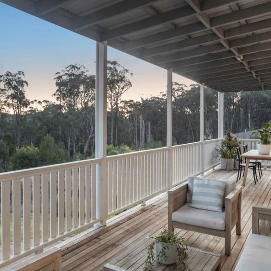 Fully Furnished Coastal-Style Retreat in Red Hill - Photo 1