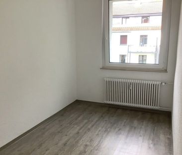 Gemütliche 3-Zimmer Wohnung mit Balkon! - Foto 3