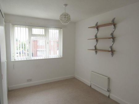 1 bedroom semi-detached house to rent - Photo 5