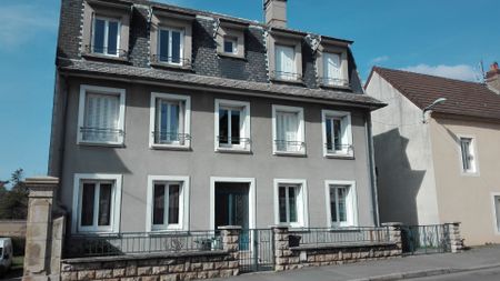 Dans belle maison, joli T1 entièrement rénové - Photo 5