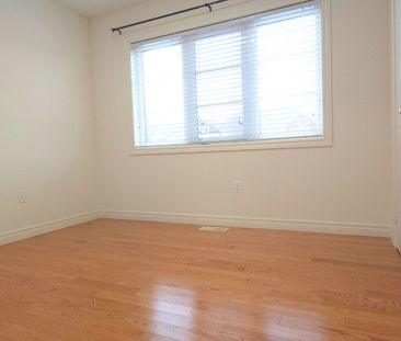 For Lease - 25 Fitzroy Avenue, Markham, Ontario - Photo 4
