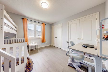 For Lease - 449 Alex Doner Drive, Newmarket, Ontario - Photo 5