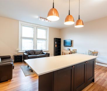 2 bed apartment to rent in Northumberland Street, City Centre, NE1 - Photo 4