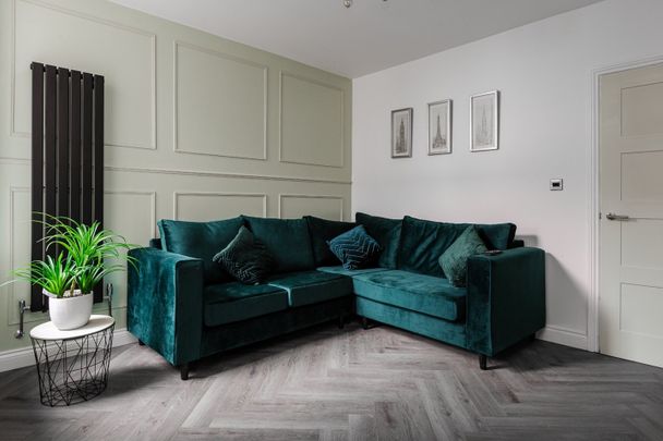 6 Bed Terraced House, Leopold Road, L7 - Photo 1