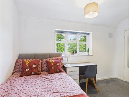 5 bedroom terraced house to rent - Photo 5
