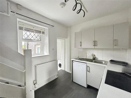 2 bedroom terraced house to rent - Photo 3