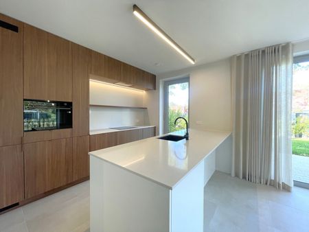 RUSTIG GELEGEN NIEUWBOUWWONING MET 3 SLAAPKAMERS - Photo 3