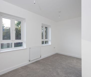 3 bedroom Town House to rent - Photo 4