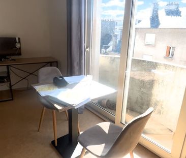 Location Appartement 1 pièce 21m² - Photo 6