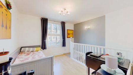 1 Bed 1 Bath - Photo 3