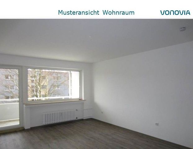2-Zimmer-EG-Wohnung mit Balkon, vollständig renoviert! - Foto 1