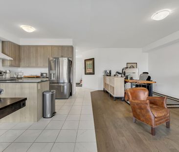 For Lease - 241 Longboat Run, Brantford, Ontario - Photo 1