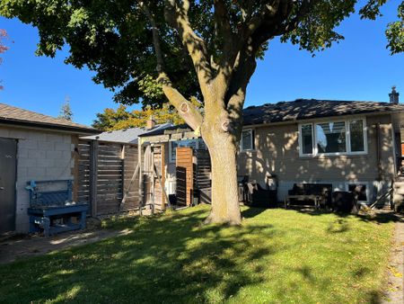 For Lease - 390 St. Augustine Drive, Oakville, Ontario - Photo 4