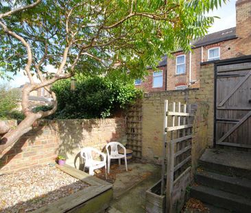 2 bedroom terraced house to rent - Photo 5