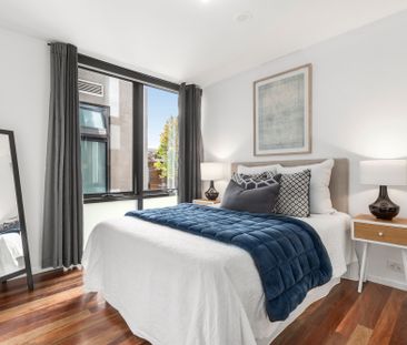 Huge One Bedroom Apartment With Separate Study Room In A Sensationa... - Photo 3