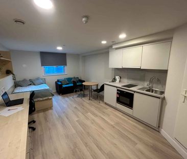 Studio Deluxe - Photo 2