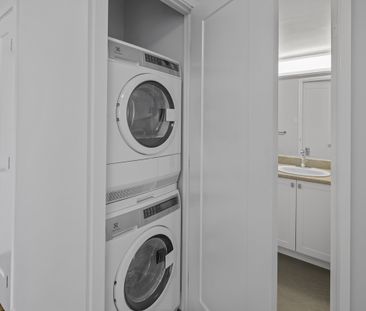 The Macdonald - 1 Bedroom - Photo 3