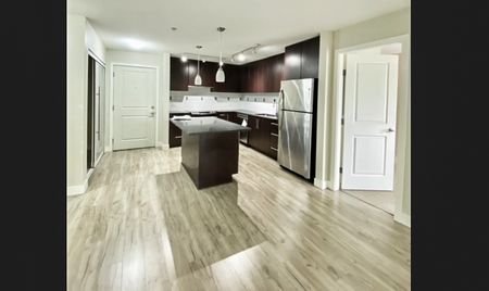 2 Bed Condo For Rent In Surrey - Photo 2