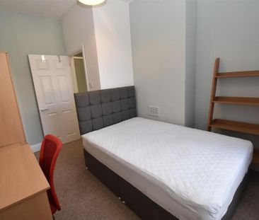 4 bedroom house to rent - Photo 4