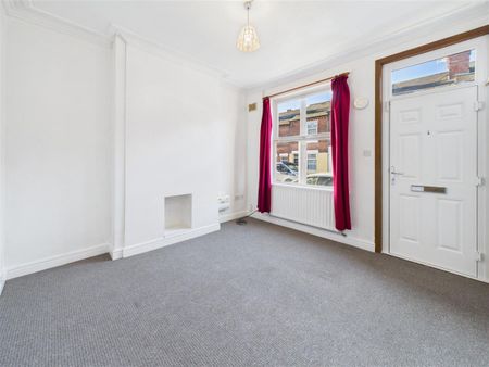 2 bedroom House to rent - Photo 2