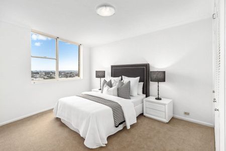 Breathtaking Views from Mosman's Highest Residence - Photo 4