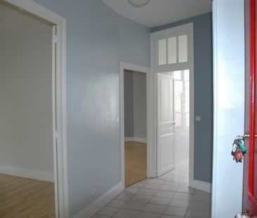 Location Appartement 3 pièces 75m² VICHY 03200 - Photo 4