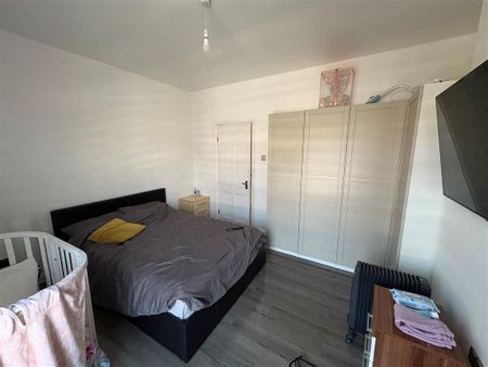 Burton Avenue, Doncaster - Photo 3