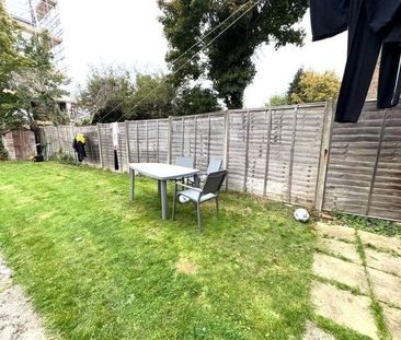 Beechcroft Avenue, Harrow, HA2 - Photo 4