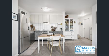 2 bedrooms, 1 bathroom, 1car park, 1 storage room, and a full set of furniture. - Photo 4