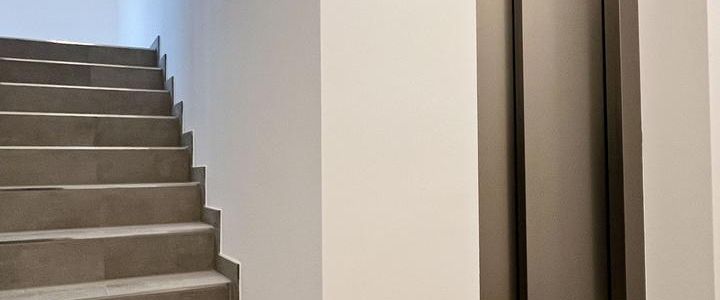 Moderne Wohnung mit Balkon im Zentrum-West - Photo 1