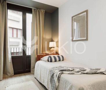 2 bedroom luxury Apartment for rent in Barcelona, Catalonia - Photo 5