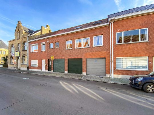 Gezellige bel-étagewoning te huur in het centrum van Nieuwpoort Stad! - Photo 1