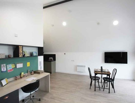 Ensuite Standard - Photo 1